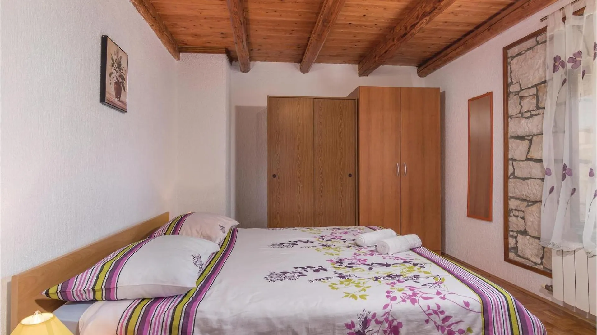 Gorgeous Apartment In Visnjan With Wifi 0*,