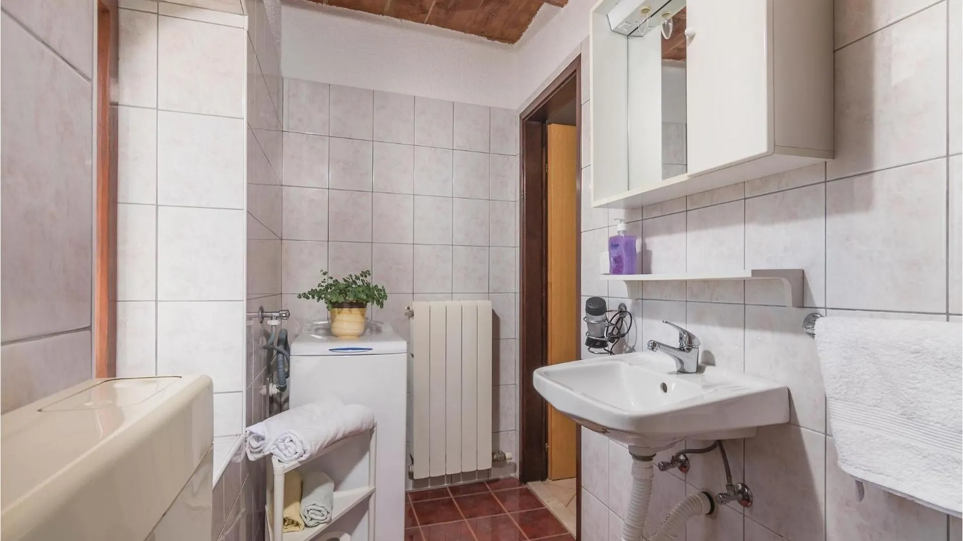 Gorgeous Apartment In Visnjan With Wifi Croatia