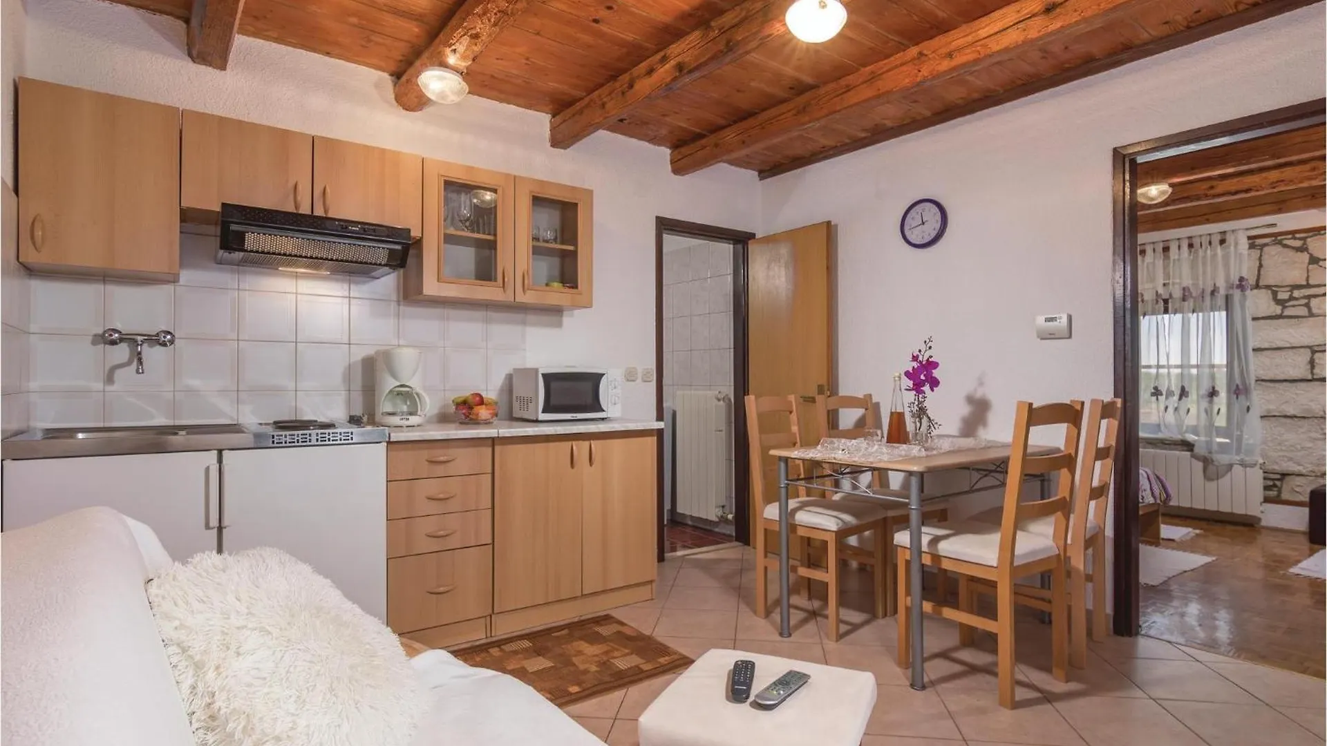 Gorgeous Apartment In Visnjan With Wifi