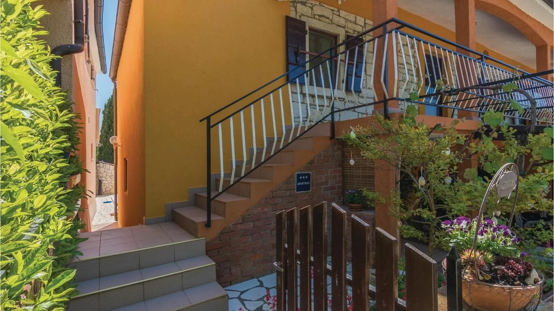 Gorgeous Apartment In Visnjan With Wifi